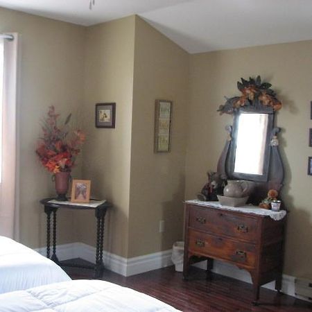 Argyle By The Sea Bed & Breakfast Pubnico Rum bild
